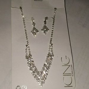 NWT Icing Necklace and Earrings set